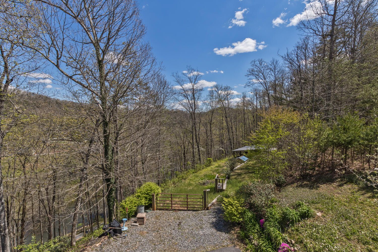 Moonlight Spa and Retreat: 129 Moonlight Dr, Sylva, NC 28779